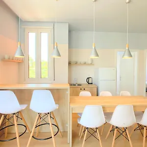  Appartamento Elegant New - Colorful By The Sea